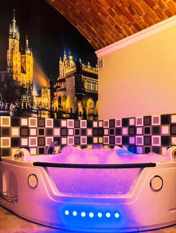 Underground Jacuzzi Rooms Krakow Exterior photo