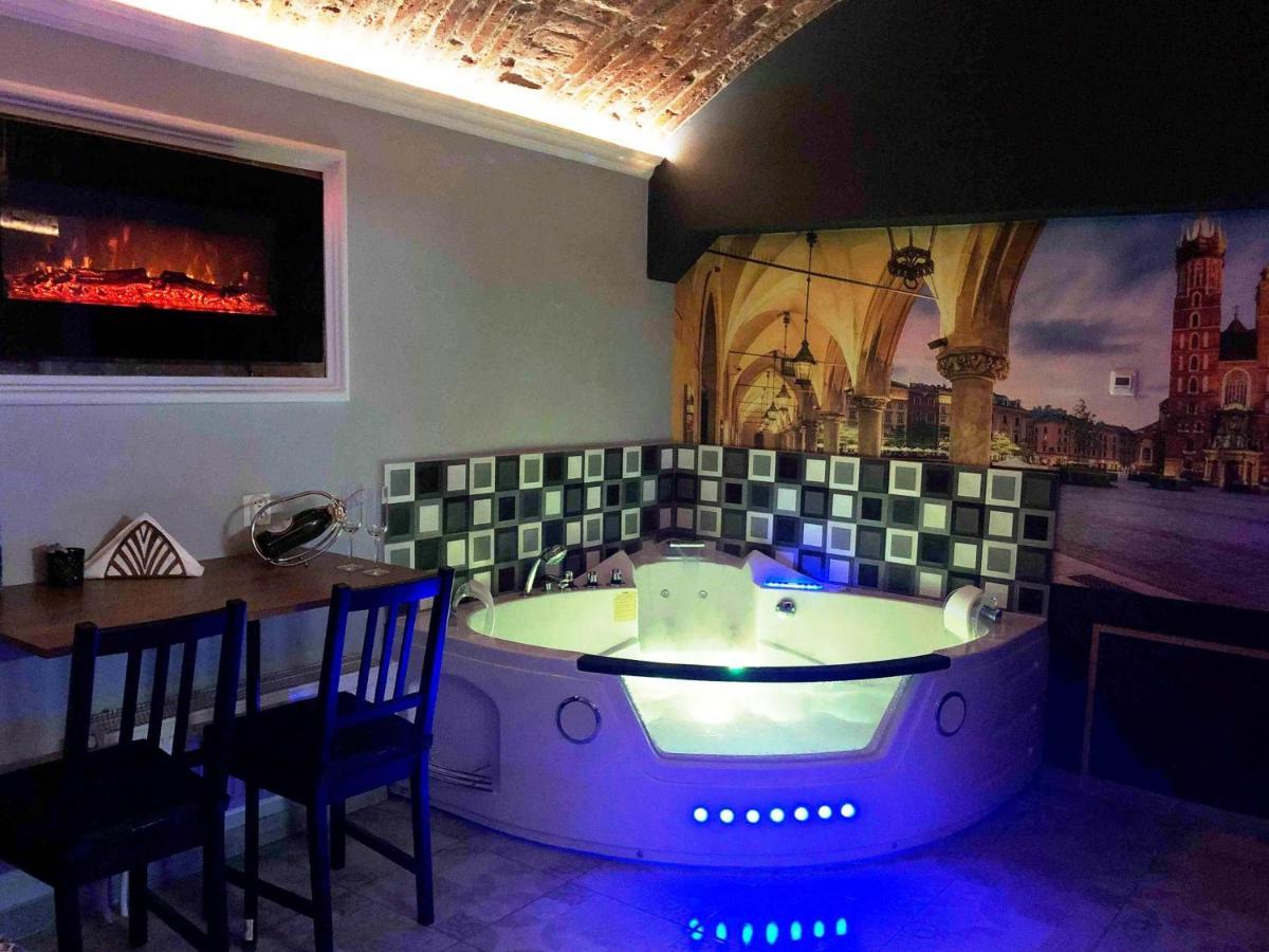 Underground Jacuzzi Rooms Krakow Exterior photo